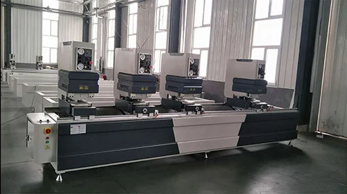 Βιομηχανικής ποιότητας PVC UPVC Πολύχρωμο προφίλ παραθύρων Αυτόματες Μηχανές συγκόλλησης χωρίς ραφή με 4 κεφαλές βαρέως τύπου